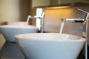 Modernes Waschbecken